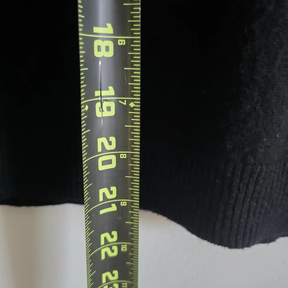 Talbots Black Cashmere Sweater M Petite - Picture 6 of 7